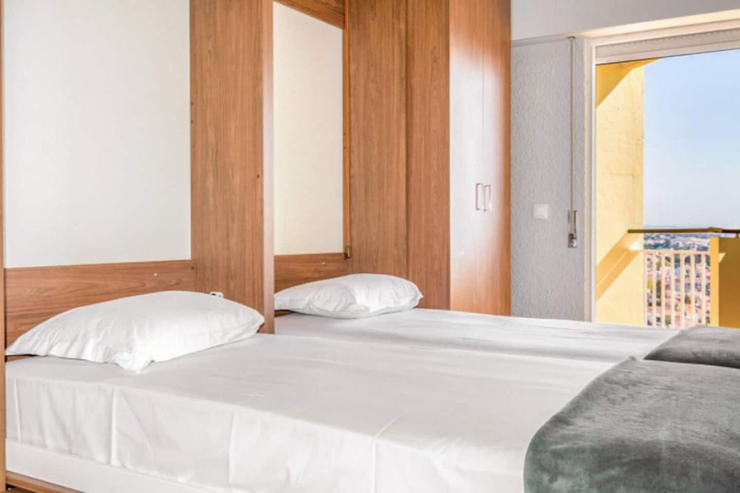 Wonderful Studio In Cascais With Sea View Exterior foto